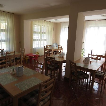 Thermal Apartmanhaz Комаром Экстерьер фото