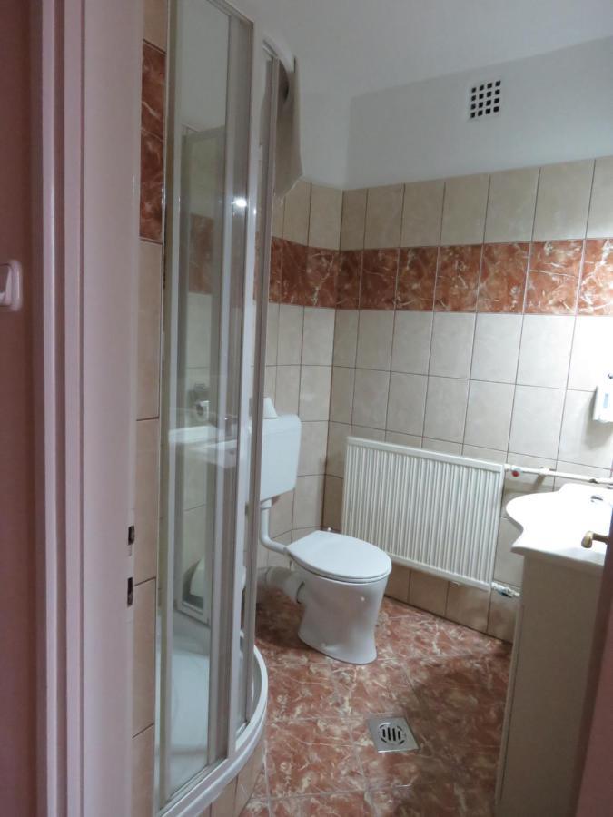 Thermal Apartmanhaz Комаром Экстерьер фото