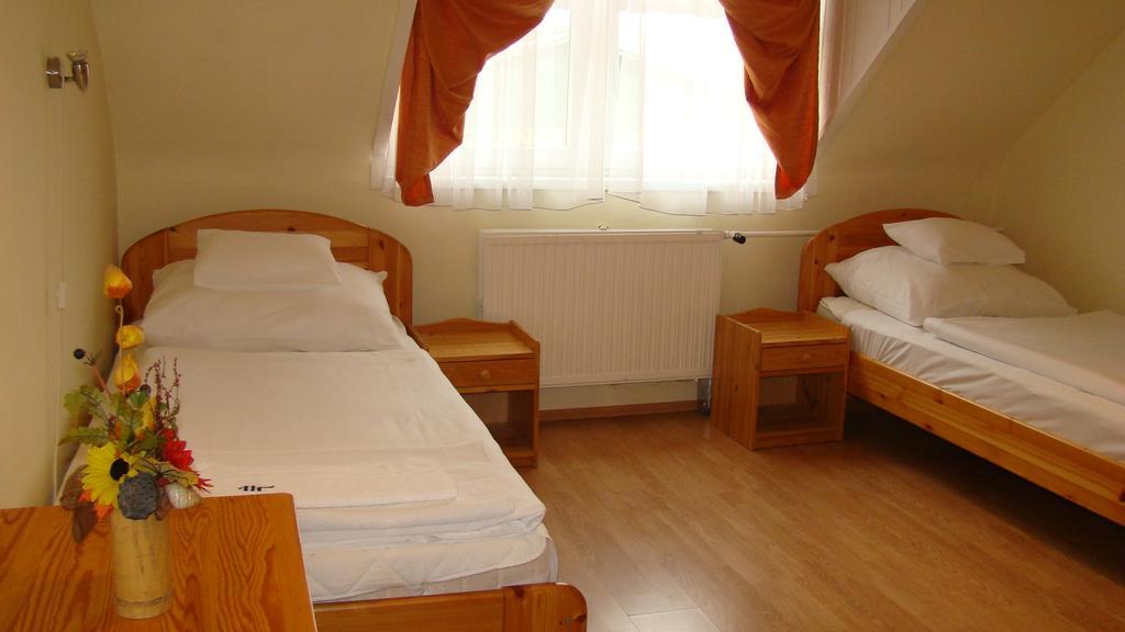 Thermal Apartmanhaz Комаром Экстерьер фото